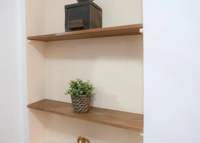 Domus Serpenti - Colosseum