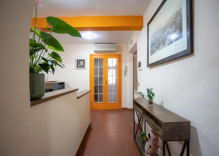 Domus Serpenti - Colosseum Rome